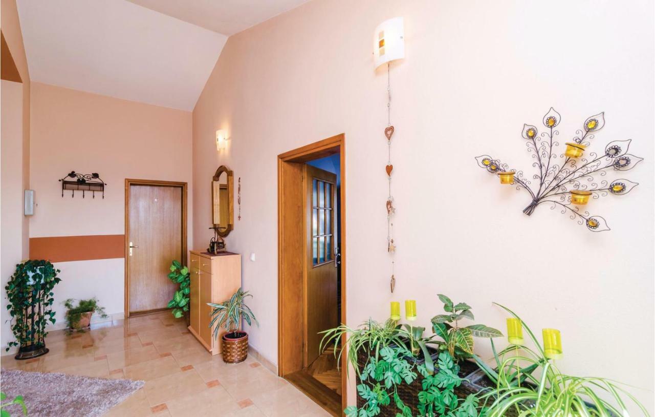 Three-Bedroom Apartment In Ploce Ploce  Esterno foto